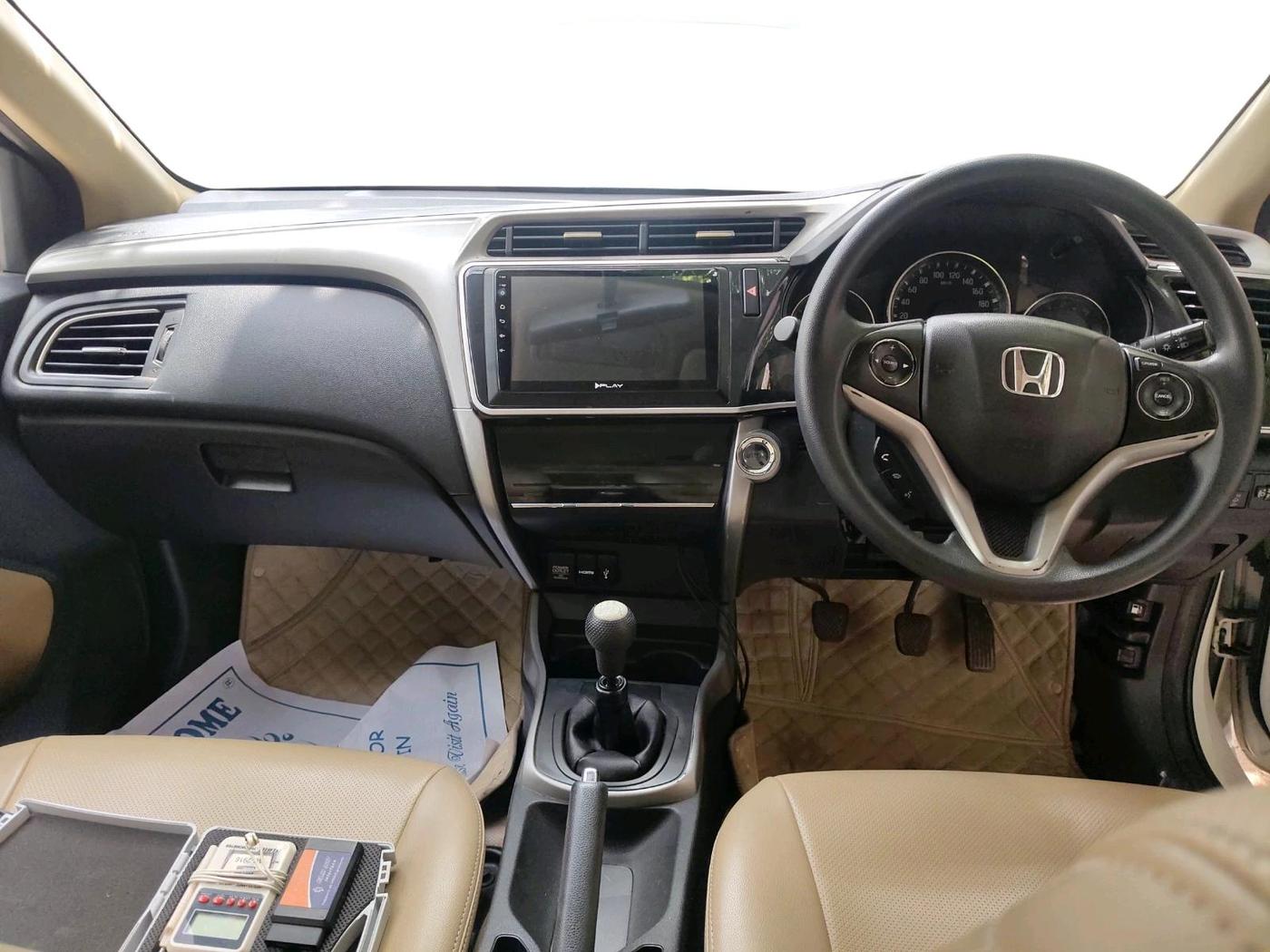 2018 Honda City 1.5L I-DTEC V, Diesel, Manual, 1,14,801 km, interior