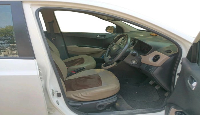 2016 Hyundai Xcent S 1.2, Petrol, Manual, 57,230 km, interior