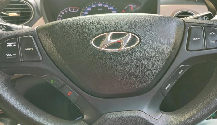 2016 Hyundai Xcent S 1.2, Petrol, Manual, 57,230 km, interior