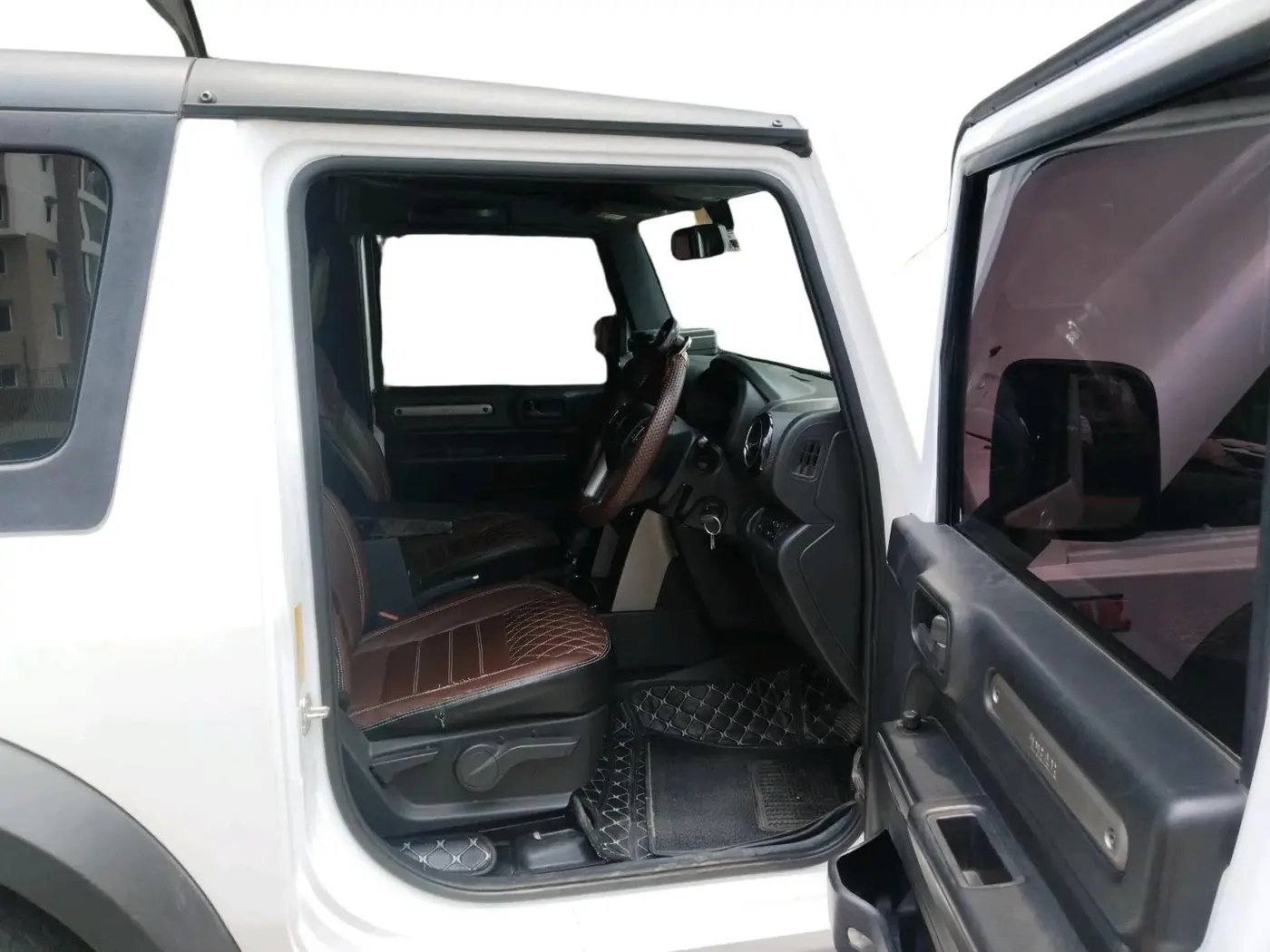 2024 Mahindra Thar LX P 2WD AT HT, Petrol, Automatic, 27,431 km, interior