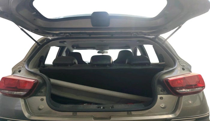 2016 Mahindra Kuv100 K6 PLUS D 6 STR, Diesel, Manual, 1,36,861 km, exterior