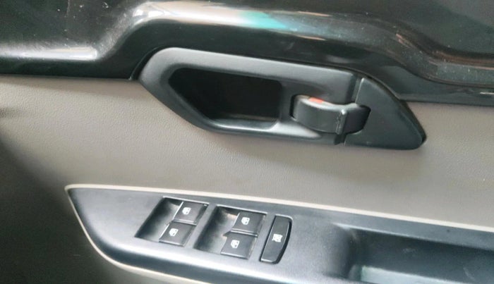 2016 Mahindra Kuv100 K6 PLUS D 6 STR, Diesel, Manual, 1,36,861 km, interior