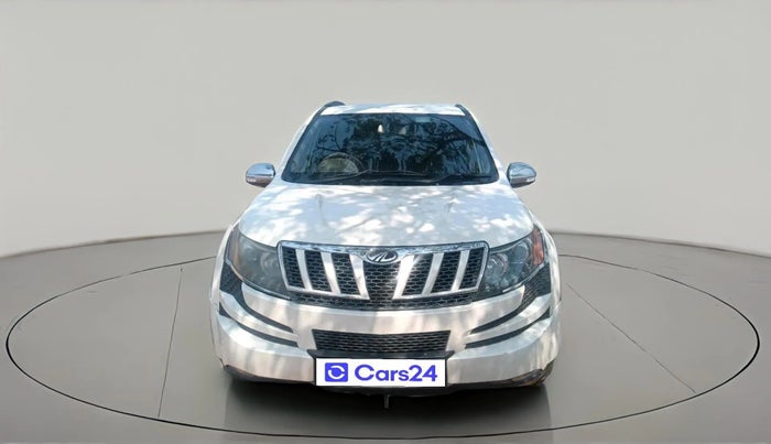 2013 Mahindra XUV500 W8, Diesel, Manual, 1,96,928 km, exterior