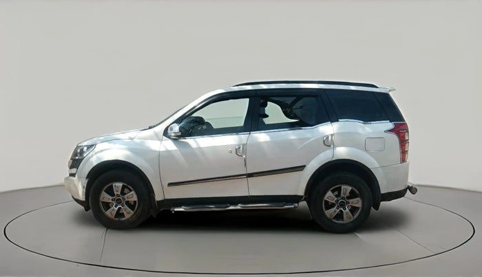 2013 Mahindra XUV500 W8, Diesel, Manual, 1,96,928 km, exterior