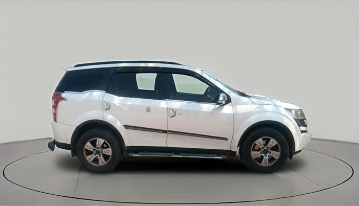 2013 Mahindra XUV500 W8, Diesel, Manual, 1,96,928 km, exterior