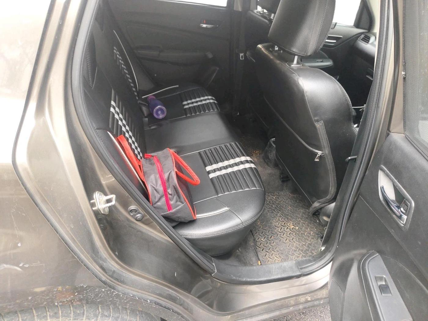 2022 Maruti Swift VXI, Petrol, Manual, 68,842 km, interior