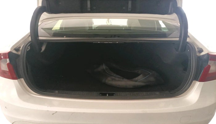 2013 Volvo S60 Kinetic D4, Diesel, Automatic, 1,68,269 km, exterior