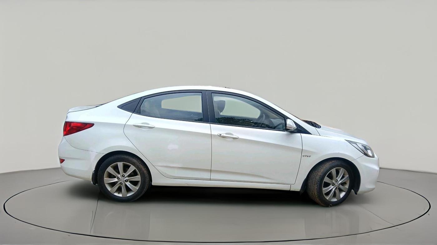 2012 Hyundai Verna FLUIDIC 1.6 VTVT SX, Petrol, Manual, 92,417 km, exterior