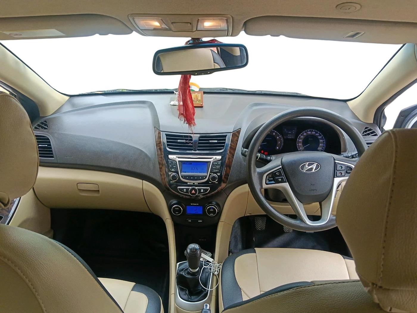 2012 Hyundai Verna FLUIDIC 1.6 VTVT SX, Petrol, Manual, 92,417 km, interior