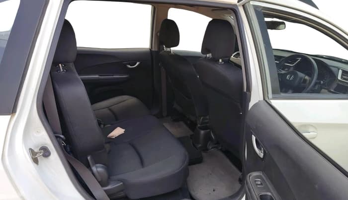 2016 Honda BR-V 1.5L I-VTEC S, Petrol, Manual, 1,04,643 km, interior