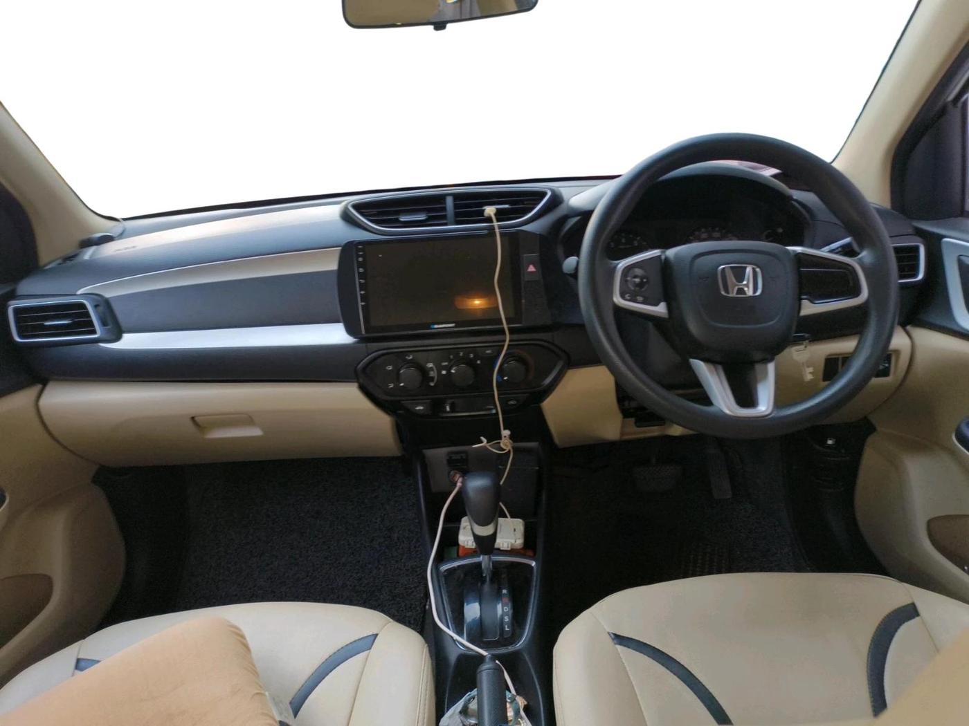 2022 Honda Amaze 1.2L I-VTEC S CVT, Petrol, Automatic, 1,05,577 km, interior