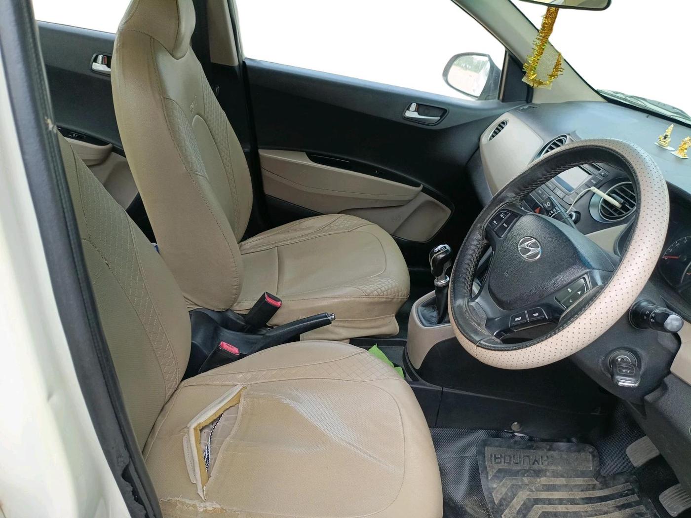2015 Hyundai Xcent S 1.1 CRDI, Diesel, Manual, 1,33,908 km, interior