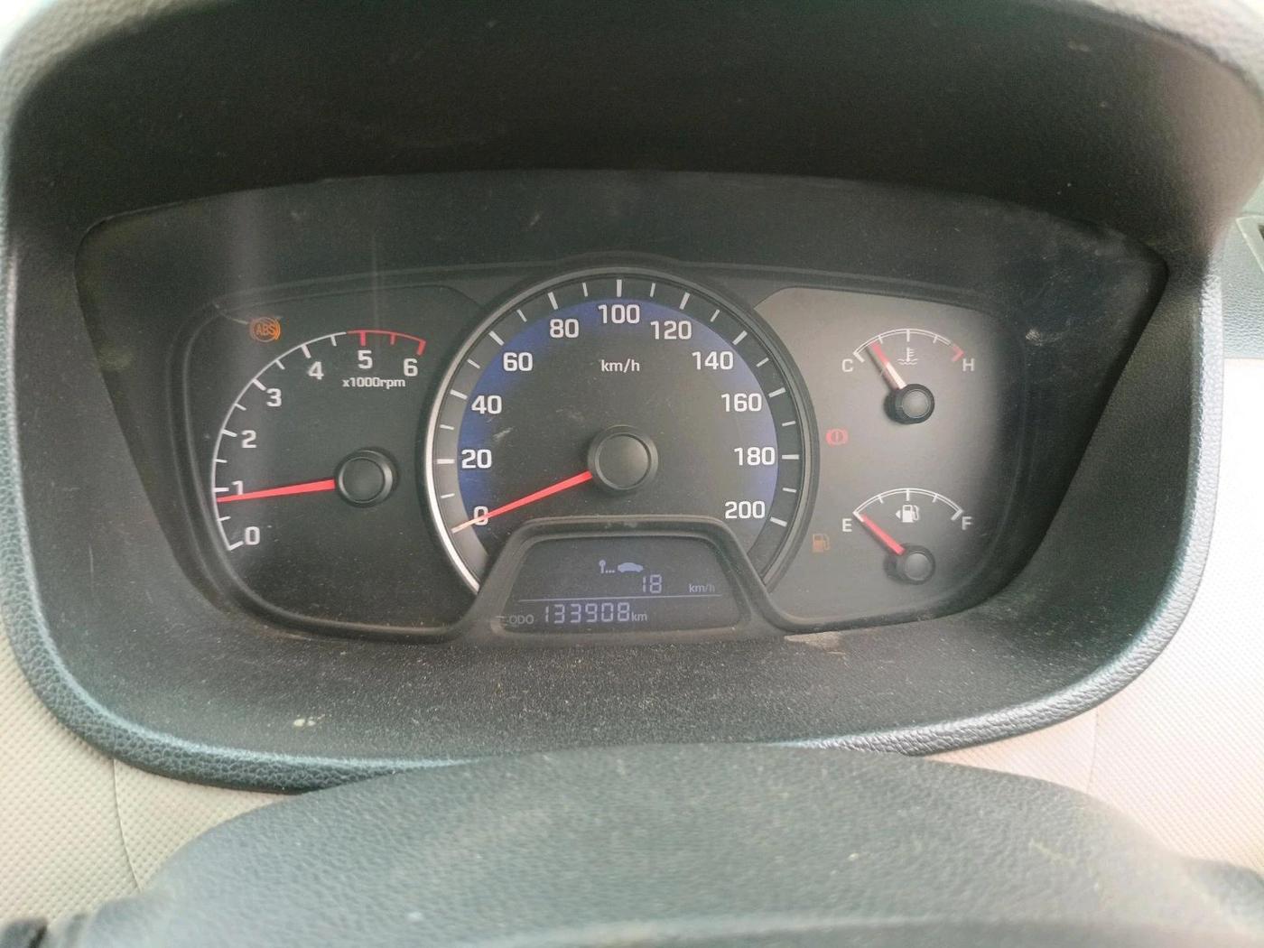 2015 Hyundai Xcent S 1.1 CRDI, Diesel, Manual, 1,33,908 km, interior