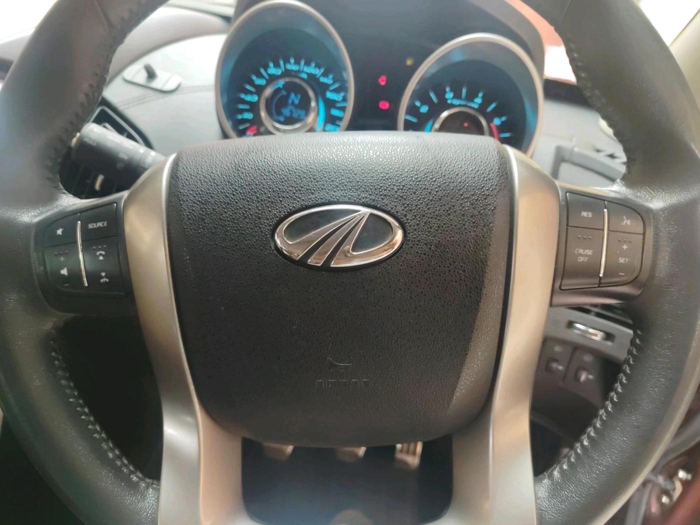2018 Mahindra XUV500 W11, Diesel, Manual, 46,729 km, interior