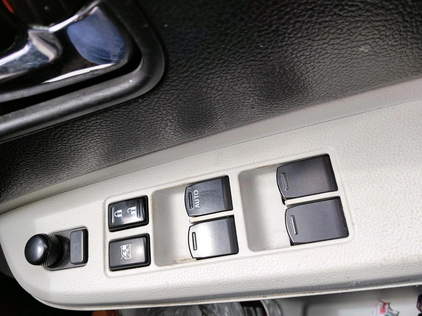2018 Maruti IGNIS ZETA 1.2 AMT, Petrol, Automatic, 98,228 km, interior