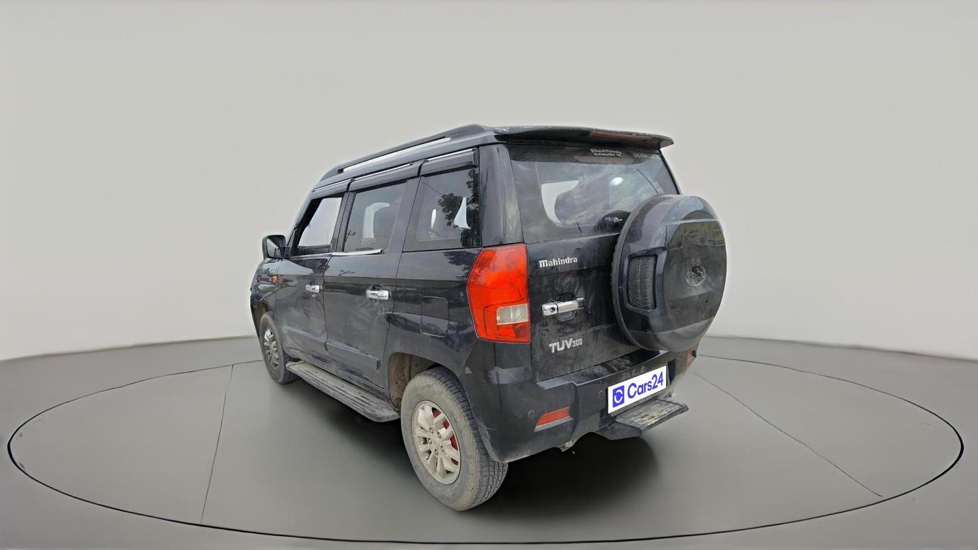 2016 Mahindra TUV300 T8, Diesel, Manual, 86,560 km, exterior