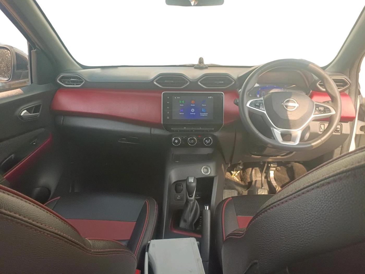 2022 Nissan MAGNITE XV TURBO CVT, Petrol, Automatic, 90,067 km, interior