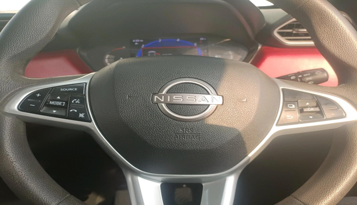 2022 Nissan MAGNITE XV TURBO CVT, Petrol, Automatic, 90,067 km, interior