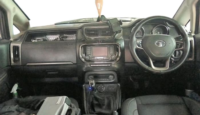 2017 Tata Hexa XT 4X2 7 STR, Diesel, Manual, 2,86,726 km, interior