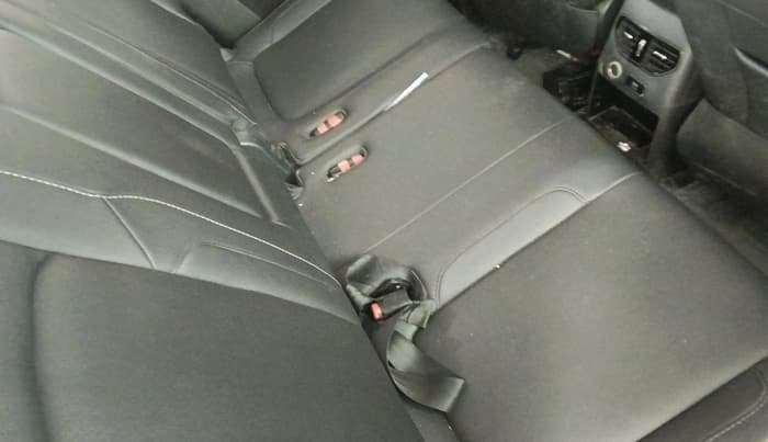 2017 Tata Hexa XT 4X2 7 STR, Diesel, Manual, 2,86,726 km, interior