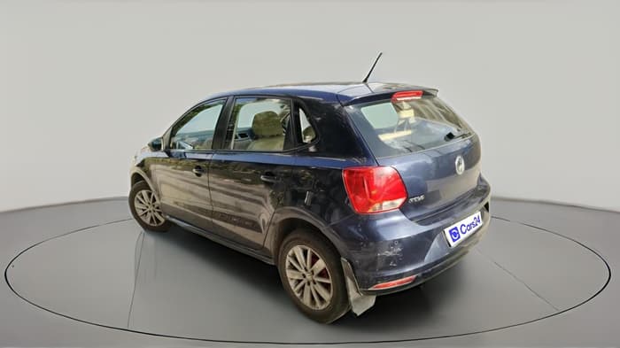 2015 Volkswagen Polo HIGHLINE1.5L, Diesel, Manual, 1,24,718 km, exterior