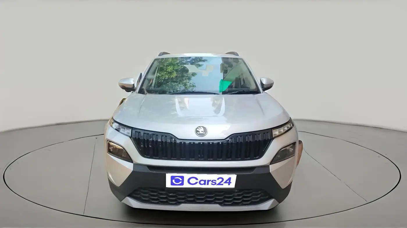 2025 Skoda Kylaq Signature, Petrol, Manual, 2,651 km, exterior