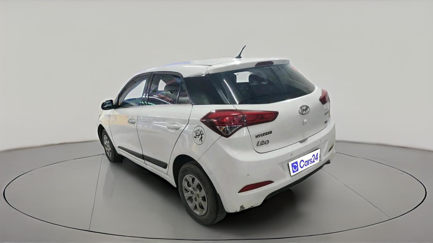2014 Hyundai Elite i20 SPORTZ 1.4 CRDI, Diesel, Manual, 1,06,039 km, exterior
