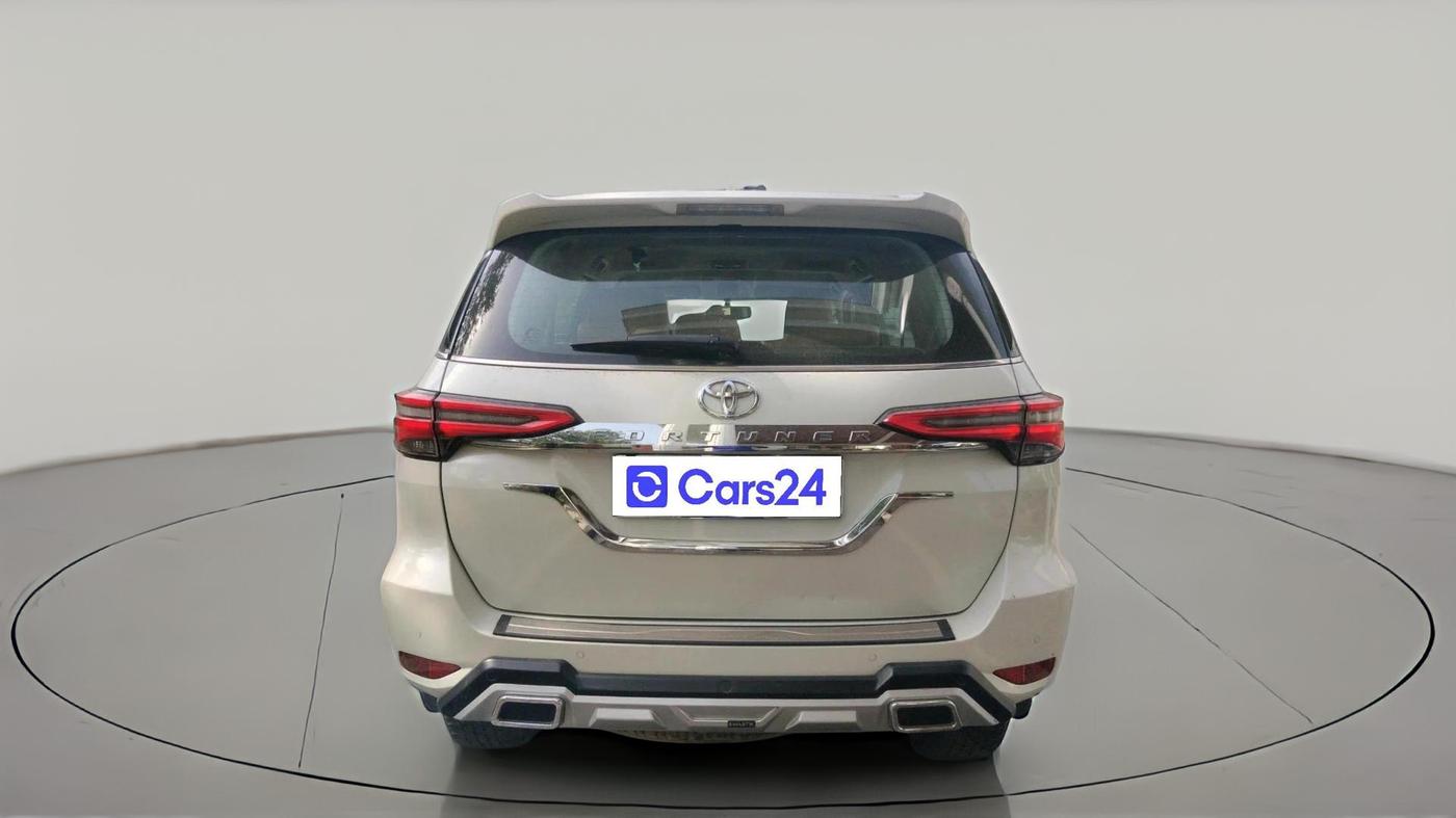 2022 Toyota Fortuner 4X2 AT 2.8 DIESEL, Diesel, Automatic, 49,823 km, exterior