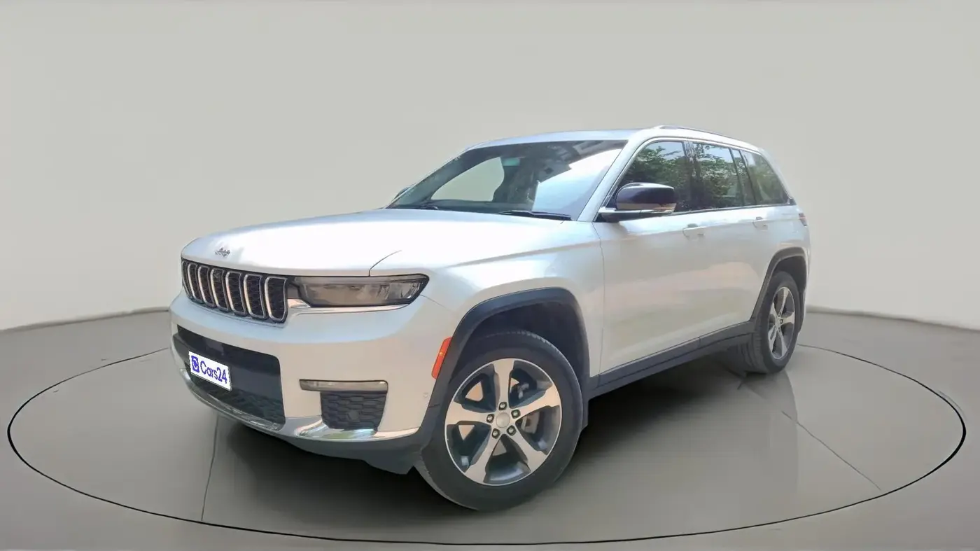 2022 Jeep GRAND CHEROKEE LIMITED (O) 4X4 AT, Petrol, Automatic, 64,265 km, exterior