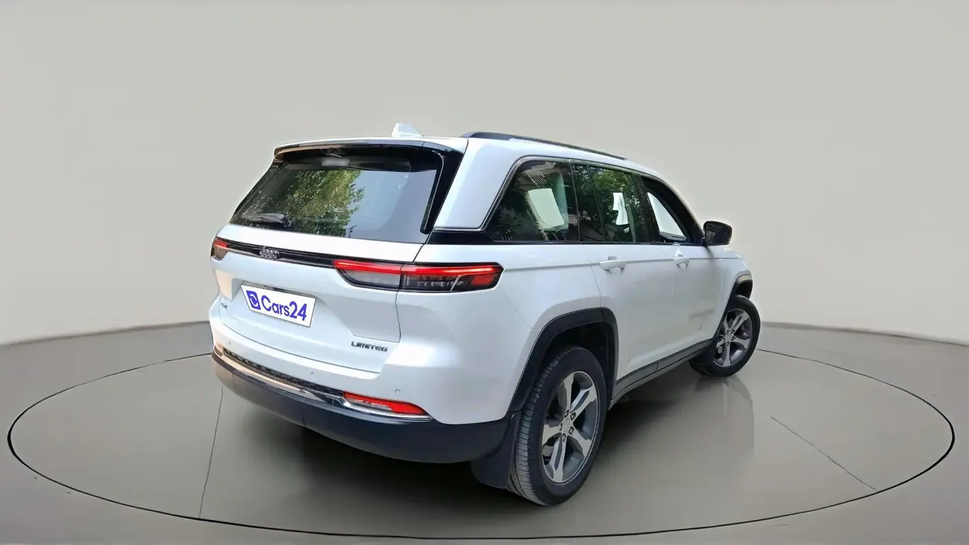 2022 Jeep GRAND CHEROKEE LIMITED (O) 4X4 AT, Petrol, Automatic, 64,265 km, exterior