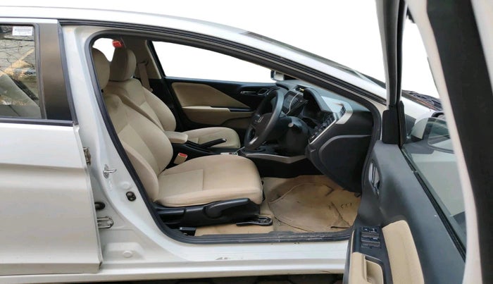 2022 Honda City 1.5L I-VTEC V MT 4TH GEN, Petrol, Manual, 28,675 km, interior