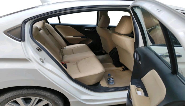 2022 Honda City 1.5L I-VTEC V MT 4TH GEN, Petrol, Manual, 28,675 km, interior