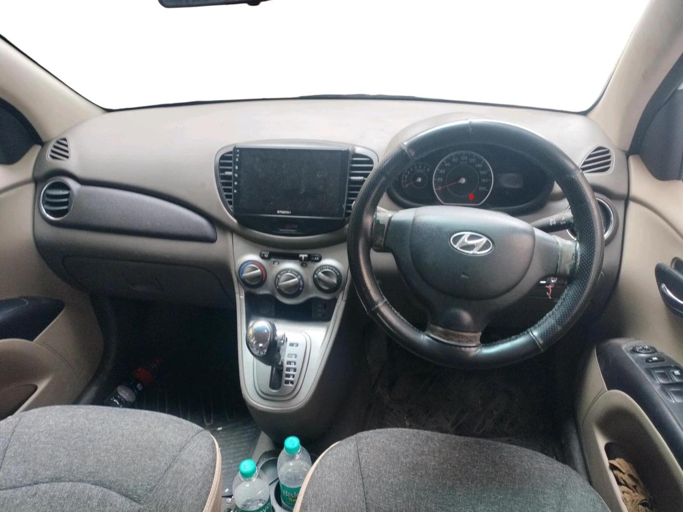 2011 Hyundai i10 SPORTZ 1.2 AT, Petrol, Automatic, 70,646 km, interior