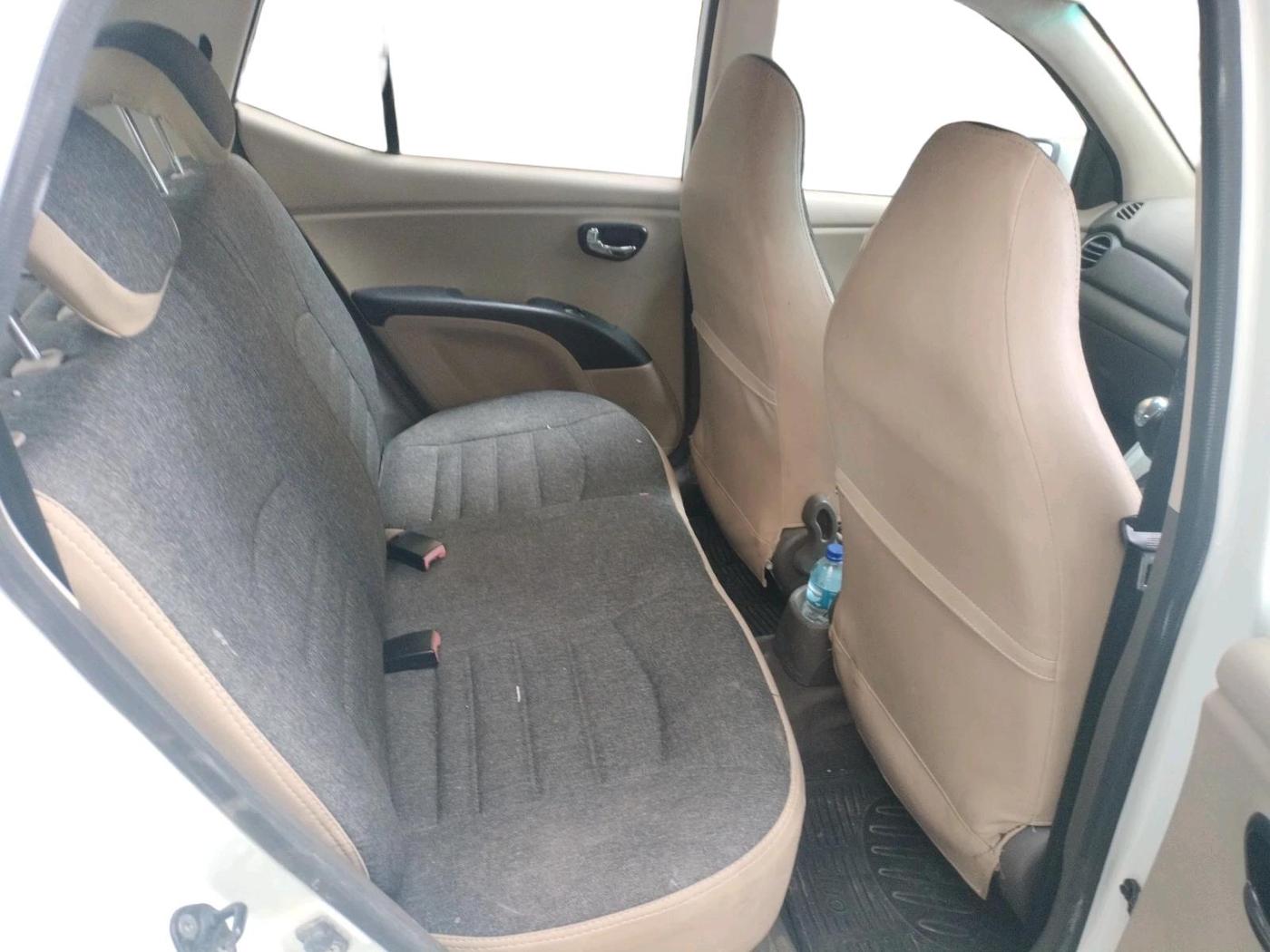 2011 Hyundai i10 SPORTZ 1.2 AT, Petrol, Automatic, 70,646 km, interior