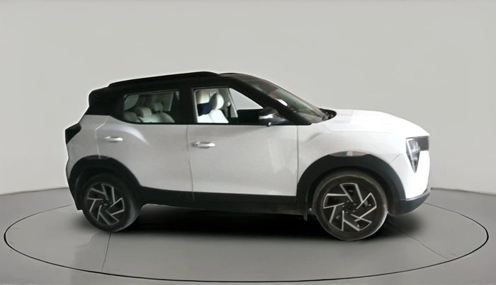 2024 Mahindra XUV 3XO AX7L 1.2 TGDi AT, Petrol, Automatic, 27,376 km, exterior