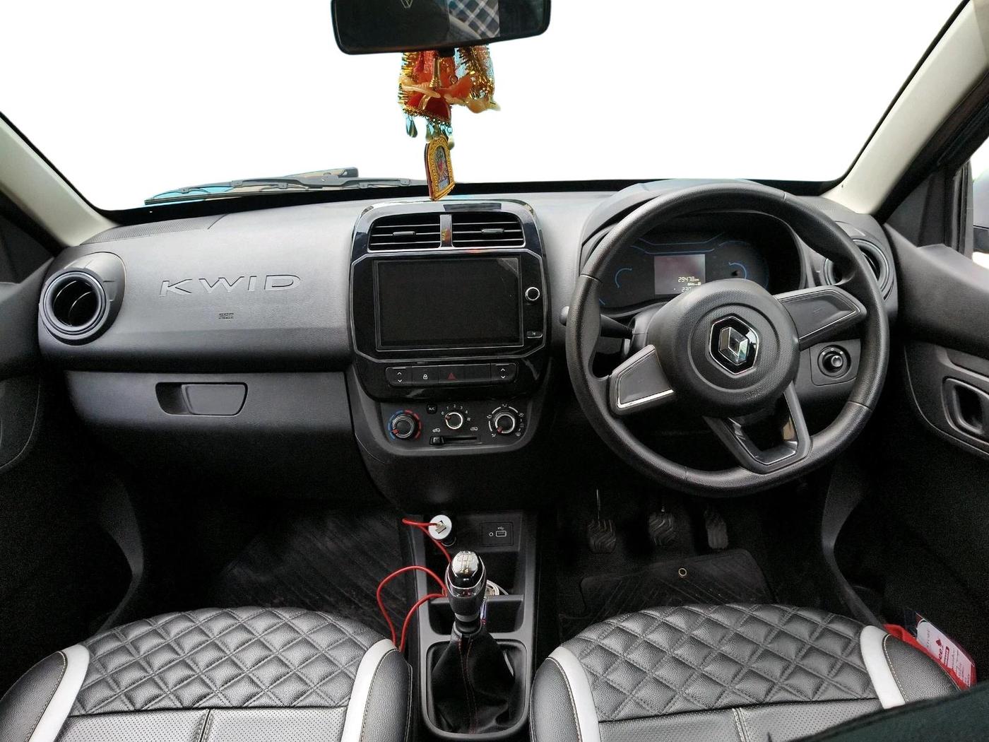 2022 Renault Kwid RXT 1.0, Petrol, Manual, 29,478 km, interior