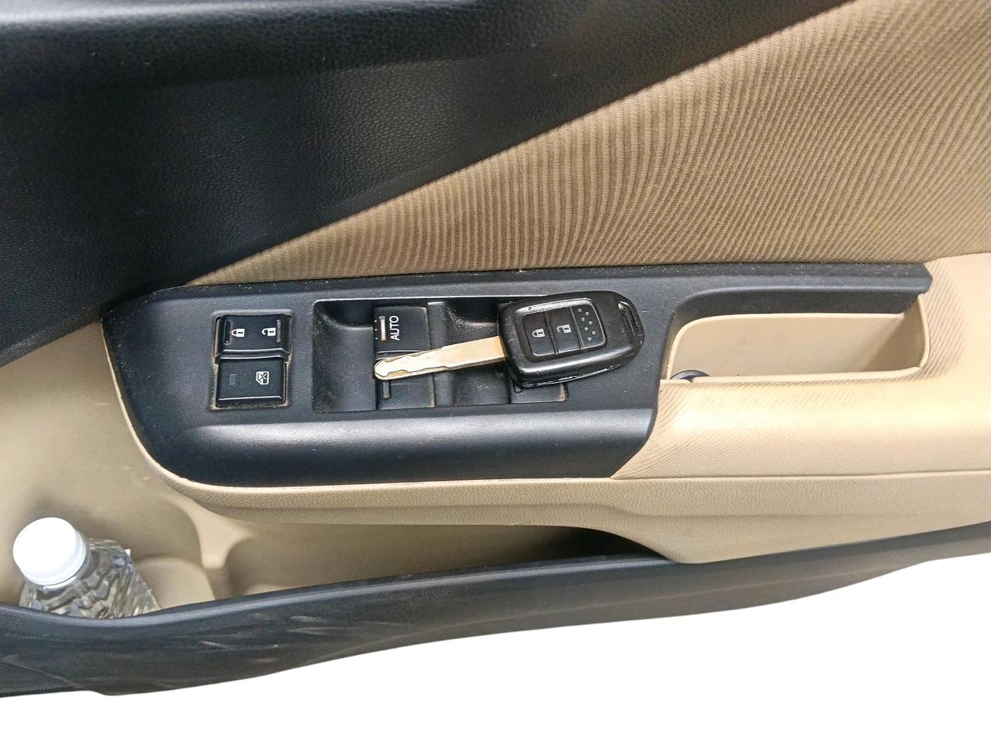2014 Honda City 1.5L I-VTEC SV CVT, Petrol, Automatic, 99,108 km, interior