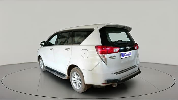 2023 Toyota Innova Crysta 2.4 GX 7STR, Diesel, Manual, 1,93,752 km, exterior