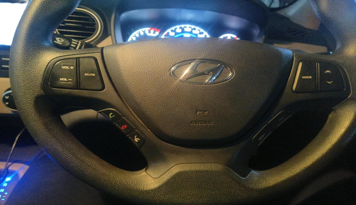 2017 Hyundai Grand i10 SPORTZ AT 1.2 KAPPA VTVT, Petrol, Automatic, 42,421 km, interior