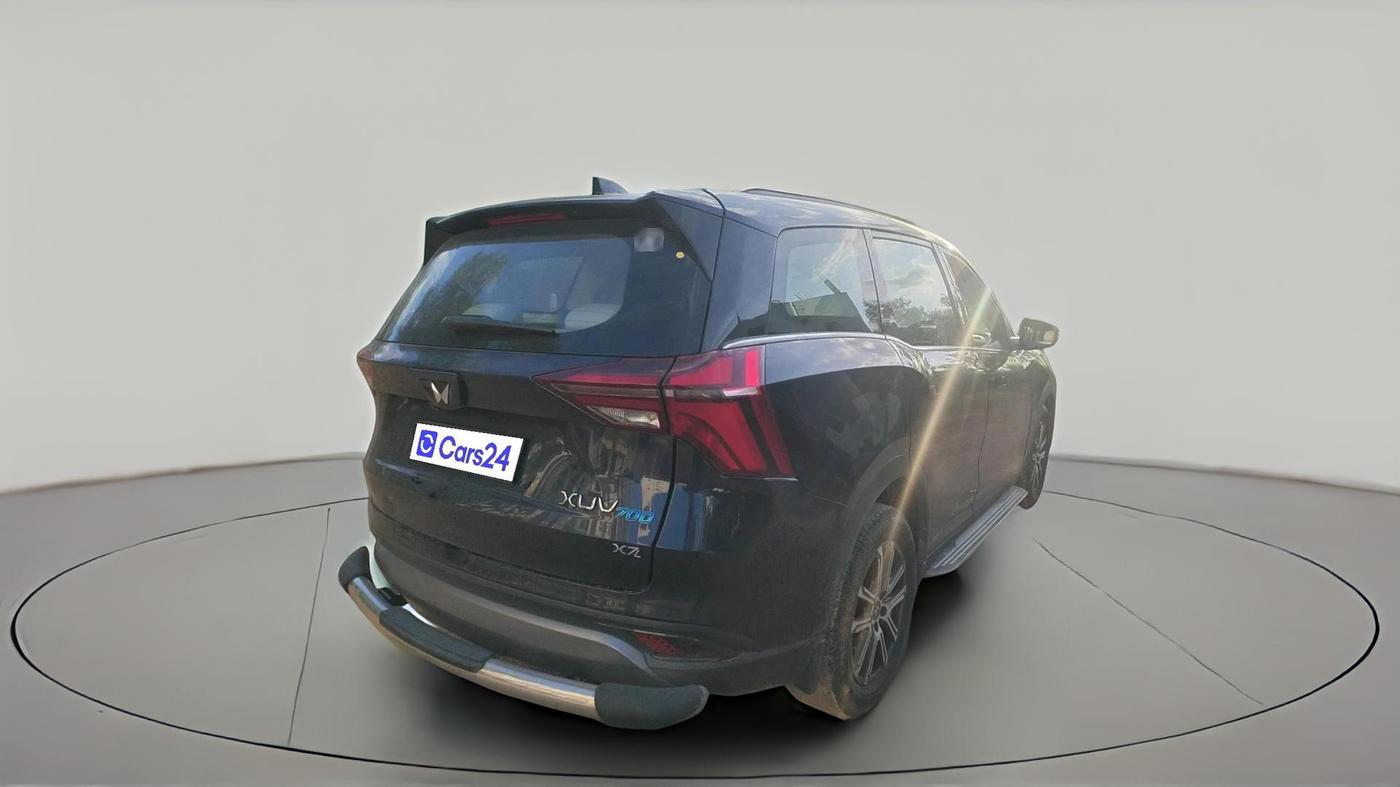 2024 Mahindra XUV700 AX 7 Luxury Pack D MT 6 STR, Diesel, Manual, 54,507 km, exterior