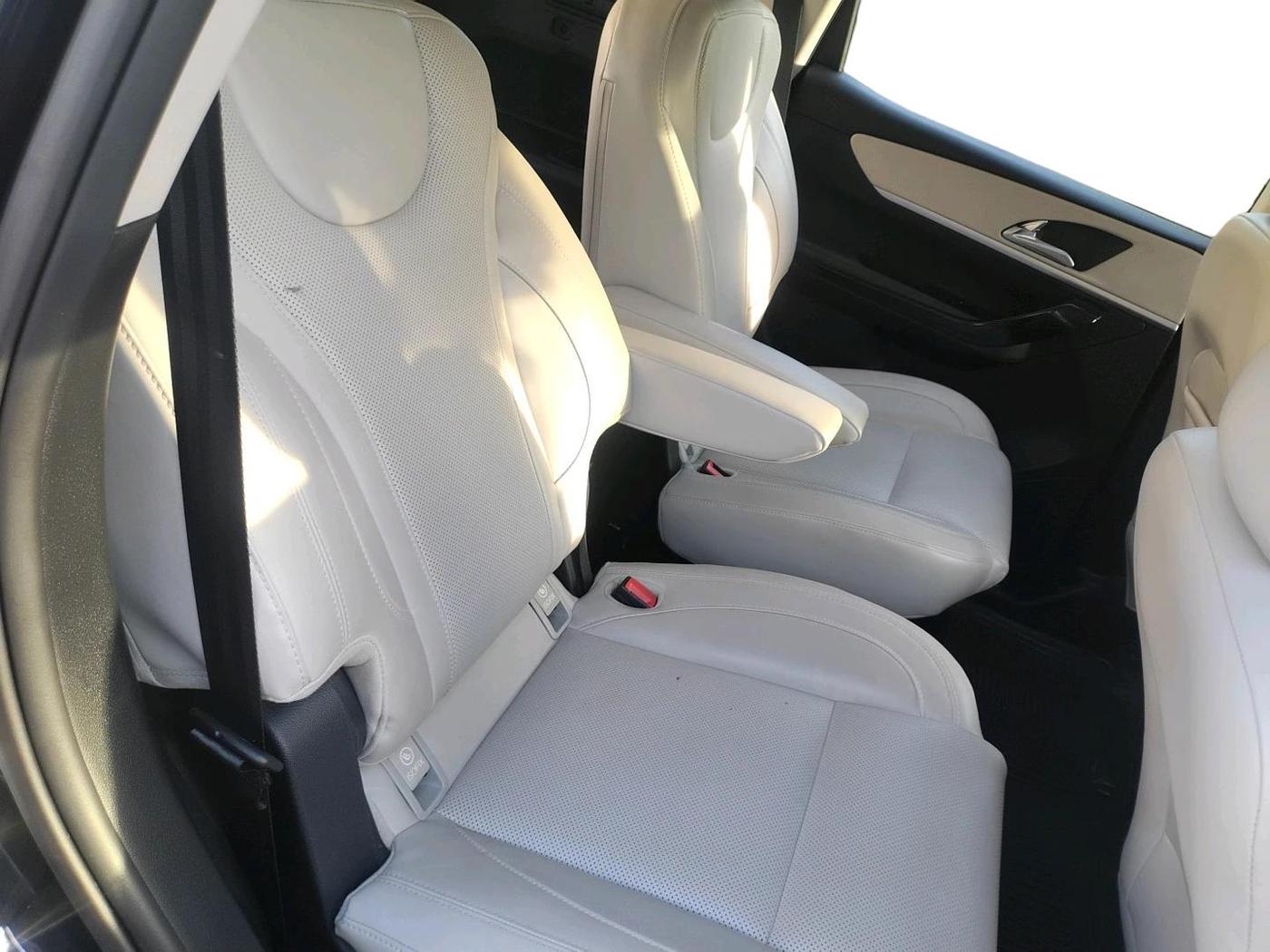 2024 Mahindra XUV700 AX 7 Luxury Pack D MT 6 STR, Diesel, Manual, 54,507 km, interior