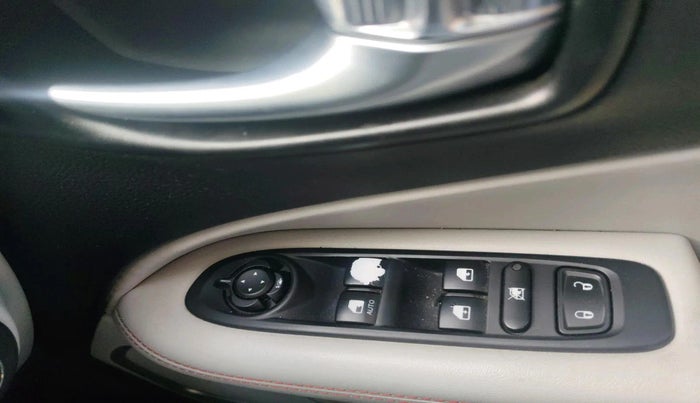 2018 Jeep Compass LIMITED PLUS DIESEL, Diesel, Manual, 1,12,813 km, interior