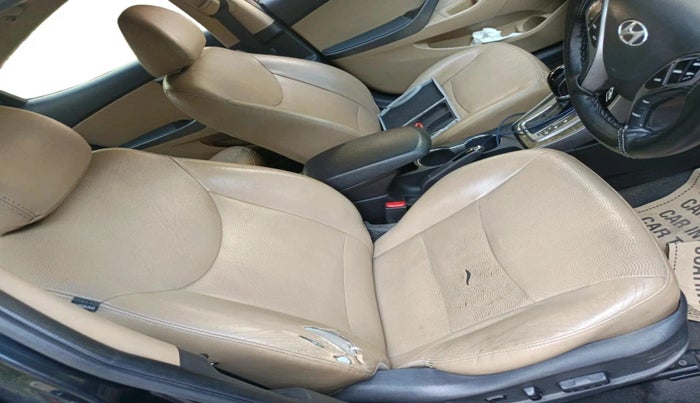 2013 Hyundai New Elantra 1.6 SX AT DIESEL, Diesel, Automatic, 1,47,393 km, interior