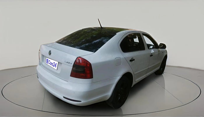 2011 Skoda Laura L&K 2.0 TDI AT, Diesel, Automatic, 1,48,216 km, exterior