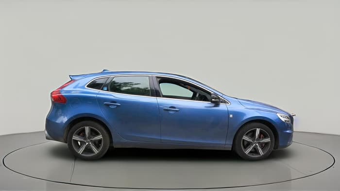 2016 Volvo V 40 D3 R design, Diesel, Automatic, 64,457 km, exterior