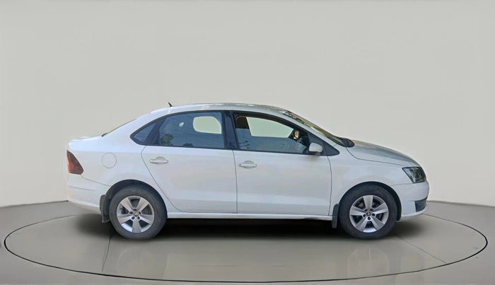 2017 Skoda Rapid STYLE 1.5 TDI AT, Diesel, Automatic, 1,95,675 km, exterior