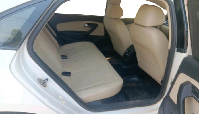 2017 Skoda Rapid STYLE 1.5 TDI AT, Diesel, Automatic, 1,95,675 km, interior