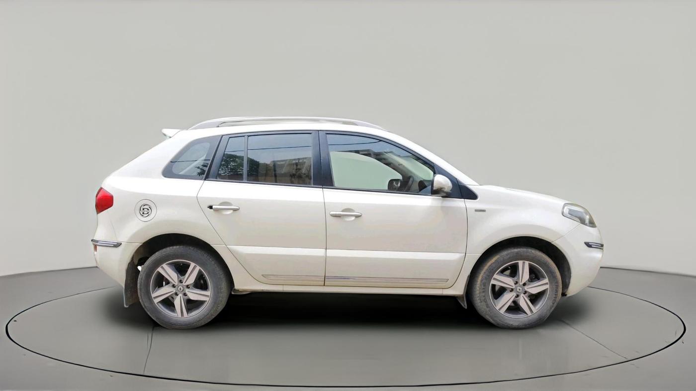 2013 Renault Koleos 4x4 MT, Diesel, Manual, 80,282 km, exterior