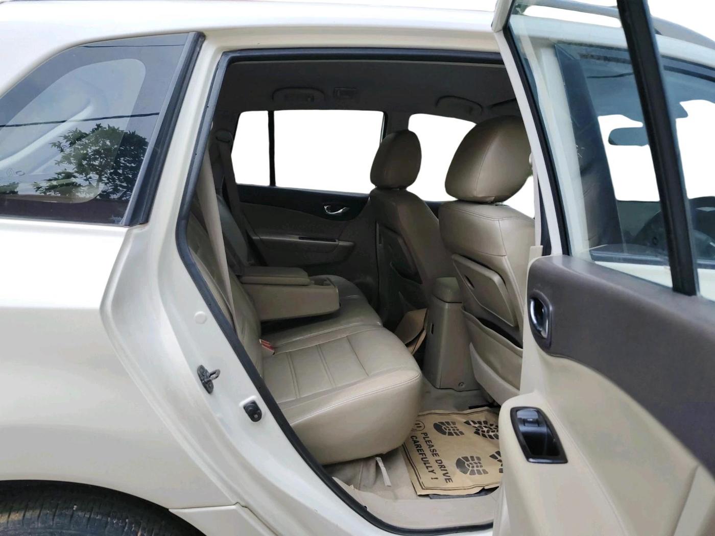 2013 Renault Koleos 4x4 MT, Diesel, Manual, 80,282 km, interior