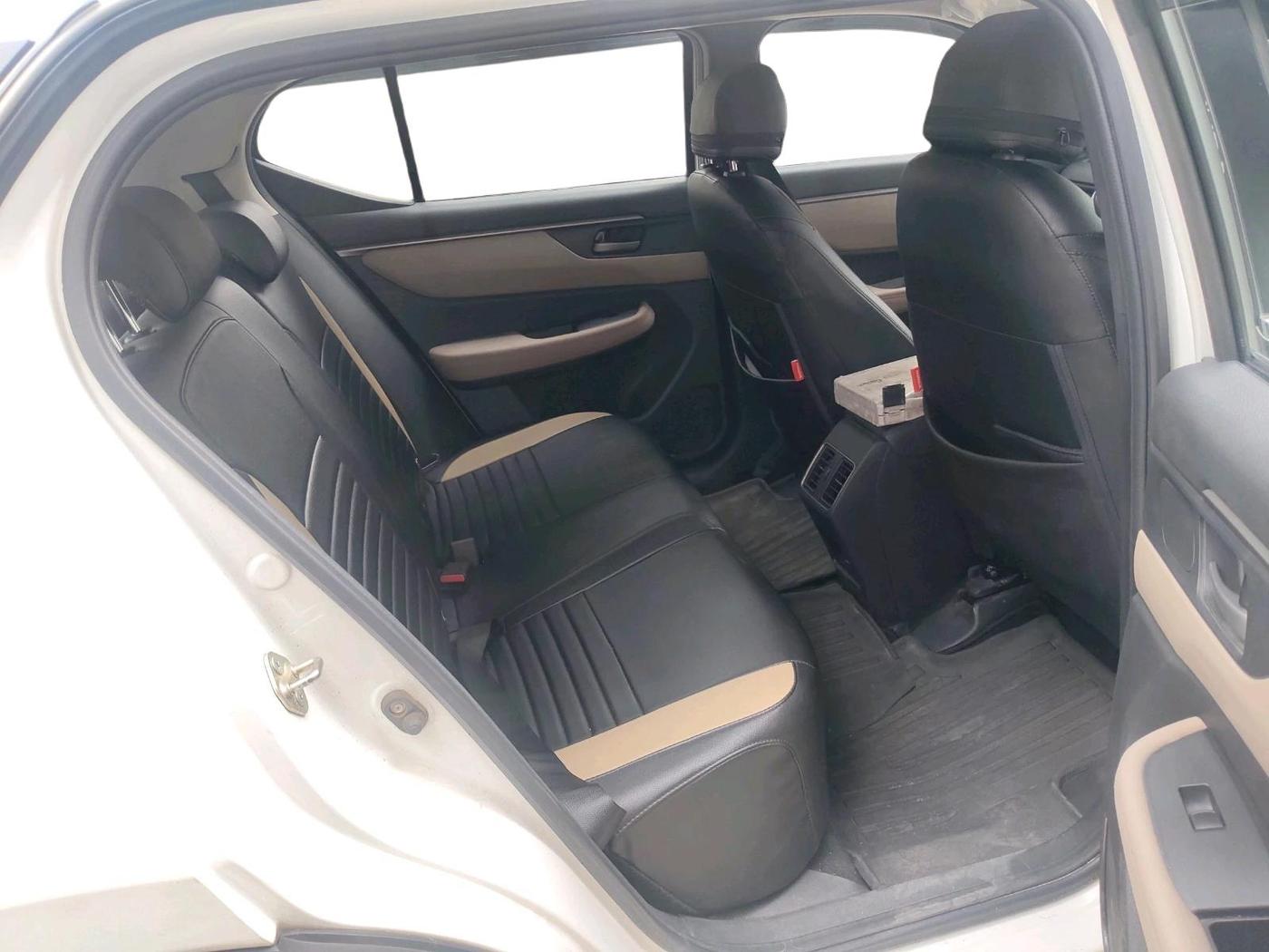 2023 Honda ELEVATE VX MT, Petrol, Manual, 33,139 km, interior